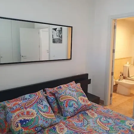 شقة Lovely 3 Bedroom With Pool *