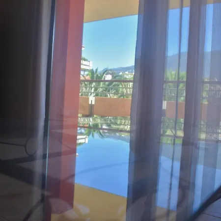 شقة Lovely 3 Bedroom With Pool بويرتو ذي لا كروز
