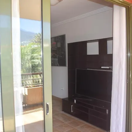 شقة Lovely 3 Bedroom With Pool *